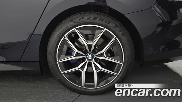 BMW 5 Series 2026 — ფოტო 26/33