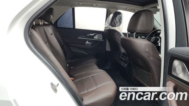 Mercedes-Benz GLE-Class 2023 — фото 19 из 20
