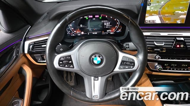 BMW 5 Series 2022 — Фото 14/20