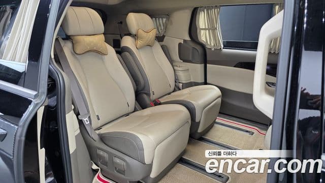 Kia Carnival 2021 — Şəkil 12/20