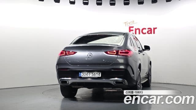 Mercedes-Benz GLE-Class 2021 — ფოტო 4/20