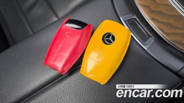 Mercedes-Benz E-Class 2021 — Şəkil 16/20