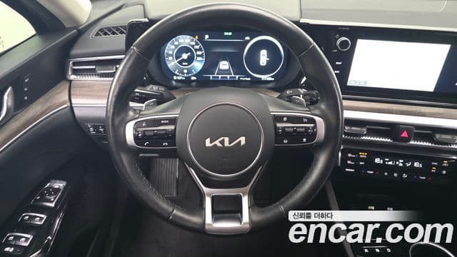 Kia K5 2022 — Şəkil 15/20