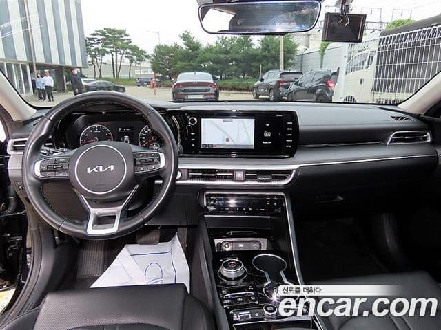 Kia K5 2023 — Şəkil 7/18