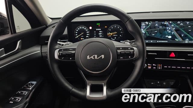 Kia K5 2025 — фото 13 из 20