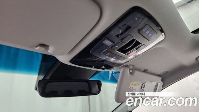 Hyundai Staria 2023 — Şəkil 17/20