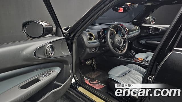 Mini Cooper S Clubman 2023 — Photo 2/35