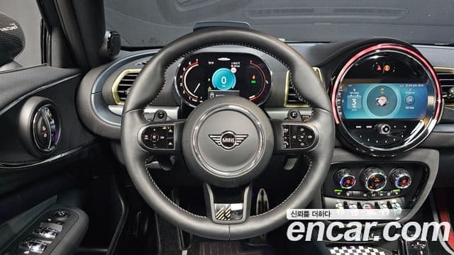 Mini Cooper S Clubman 2023 — Photo 21/35