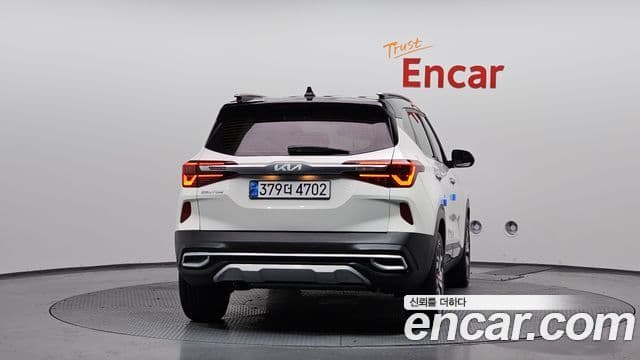 Kia Seltos 2022 — Şəkil 4/20