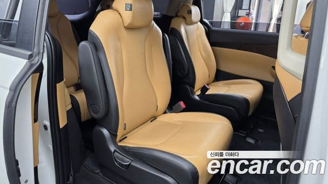 Kia Carnival 2022 — ფოტო 11/20