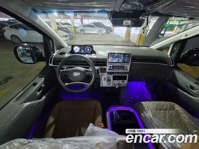 Hyundai Staria 2024 — Şəkil 4/15