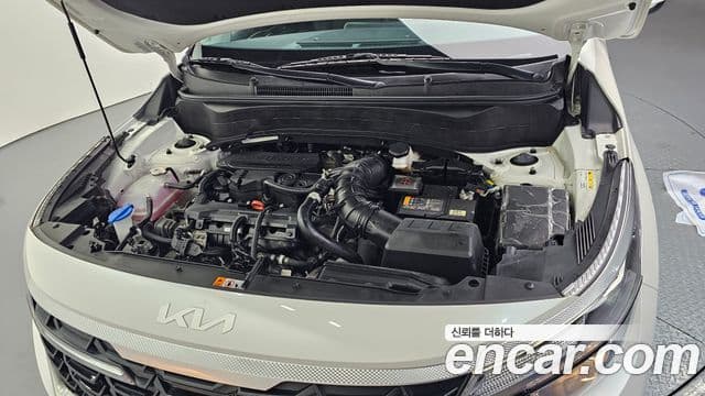 Kia Seltos 2023 — Şəkil 6/20
