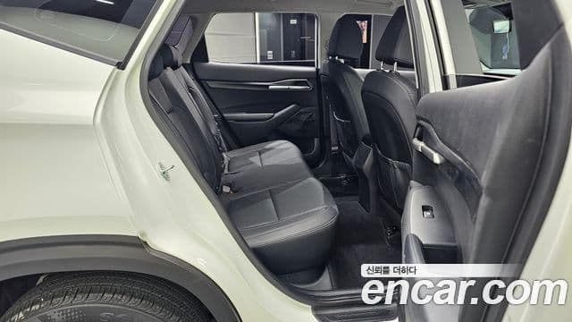 Kia Seltos 2023 — Şəkil 12/20