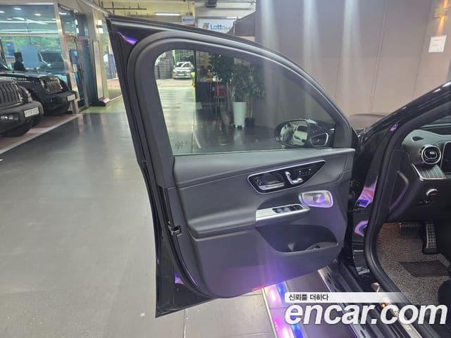Mercedes-Benz GLC-Class 2024 — ფოტო 19/20