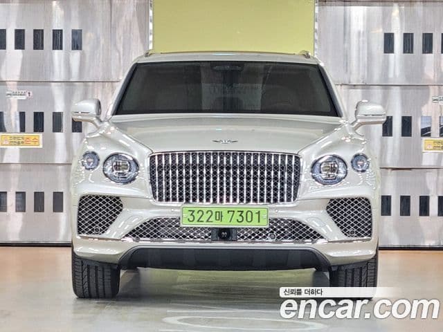 Bentley Bentayga 2026 — ფოტო 3/20
