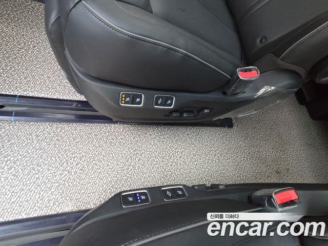 Hyundai Staria 2024 — Фото 8/20