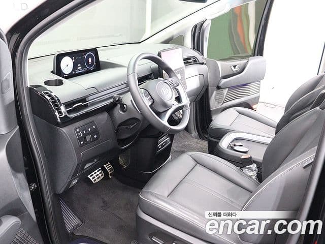 Hyundai Staria 2025 — ფოტო 16/20
