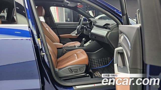 Audi Q3 2023 — Photo 7/30