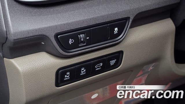 Kia Carnival 2024 — ფოტო 16/20