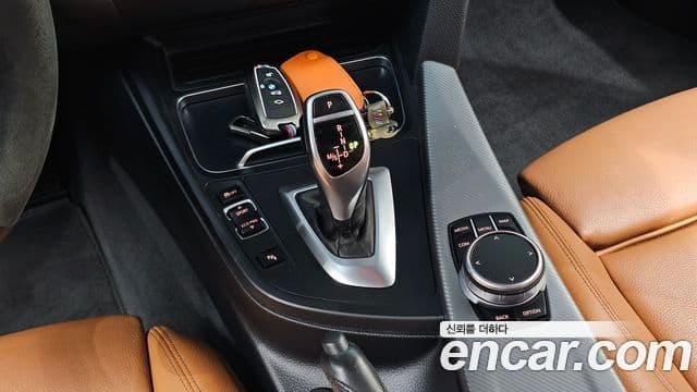 BMW 3 Series 2018 — ფოტო 9/20