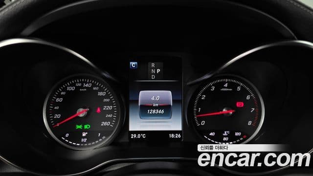 Mercedes-Benz GLC-Class 2019 — ფოტო 6/20