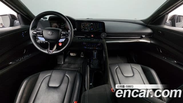 Hyundai The New Avante Hybrid 2022 — Photo 21/34