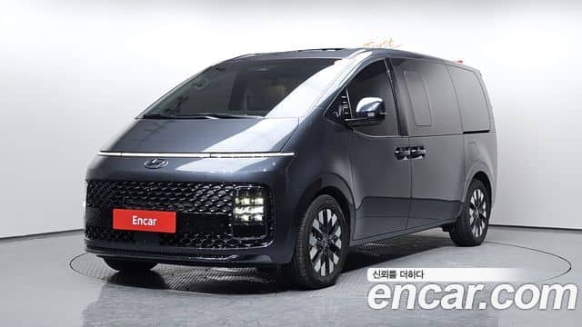 Hyundai Staria, 2023