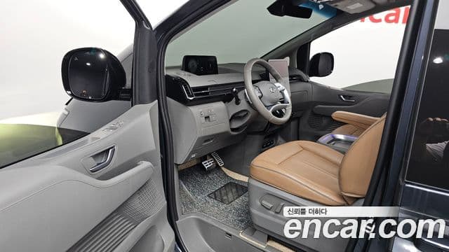 Hyundai Staria 2023 — Şəkil 10/20