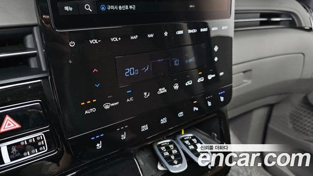 Hyundai Staria 2023 — фото 20 из 20
