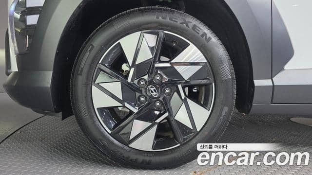 Hyundai Kona 2024 — ფოტო 5/20