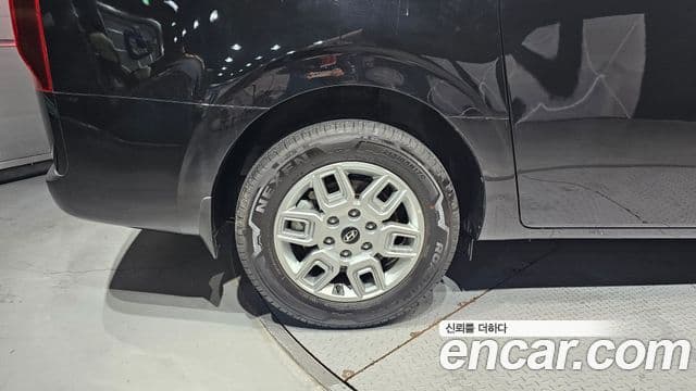 Hyundai Staria 2024 — ფოტო 5/20