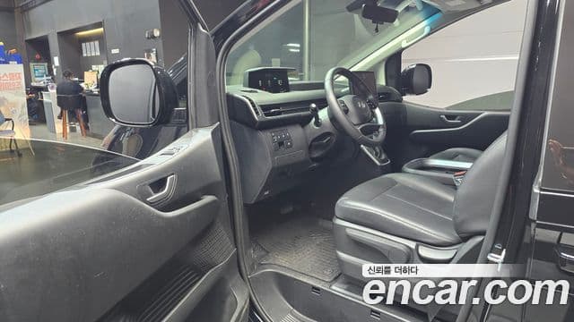 Hyundai Staria 2024 — ფოტო 10/20