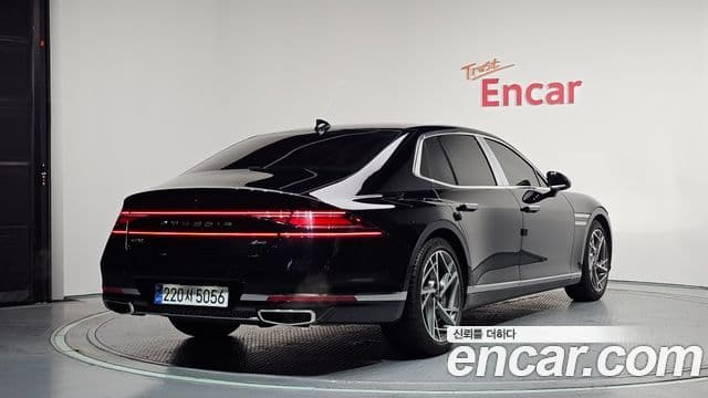 Genesis G90 2022 — Şəkil 2/20