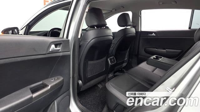 Kia Sportage The Bold 2020 — ფოტო 11/20