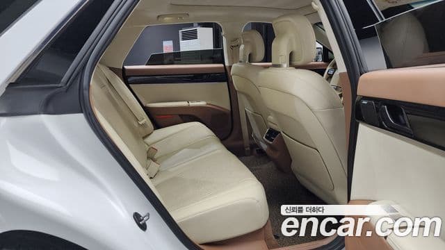 Hyundai Grandeur 2022 — Şəkil 12/20
