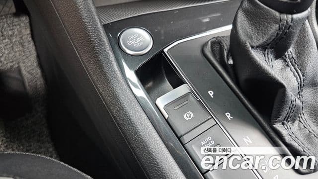 Volkswagen Tiguan 2020 — ფოტო 19/20