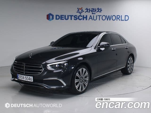 Mercedes-Benz E-Class 2023 — ფოტო 20/20