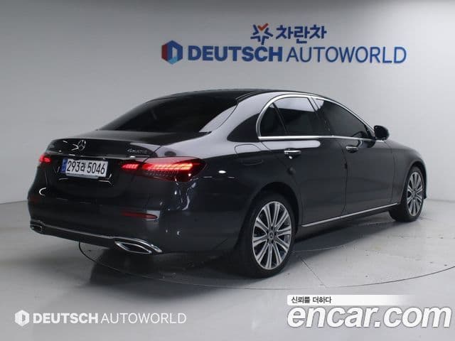 Mercedes-Benz E-Class, 2023