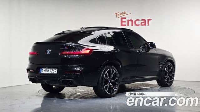 BMW X4 2021 — Фото 2/20