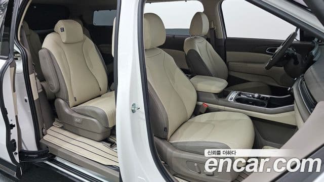 Kia Carnival 2025 — Фото 11/20
