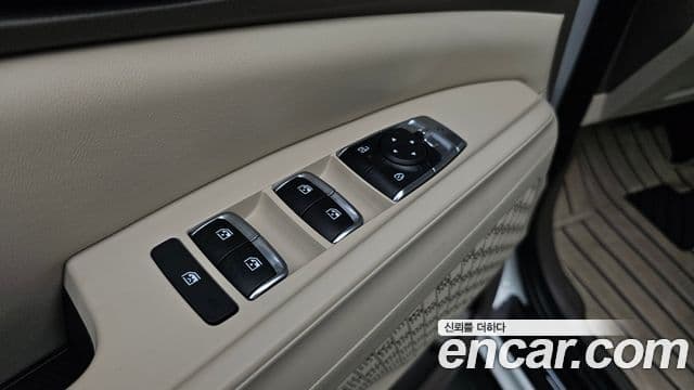 Kia Carnival 2025 — Фото 17/20