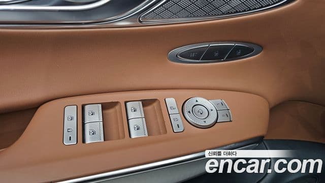 Genesis GV70 2021 — ფოტო 20/20