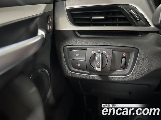 BMW X1 2020 — Şəkil 19/20