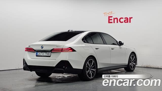 BMW 5 Series 2025 — Şəkil 2/20