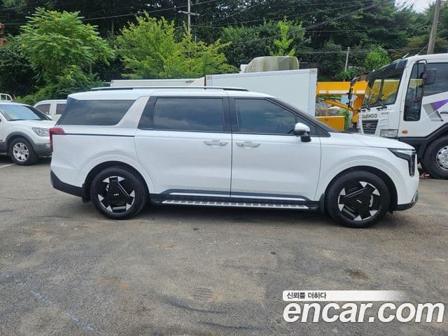 Kia Carnival 2024 — ფოტო 5/11