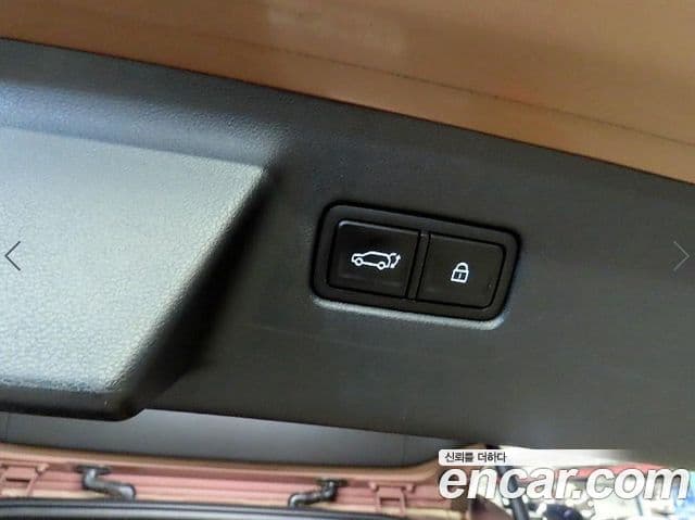 Hyundai Santa Fe 2024 — ფოტო 15/20