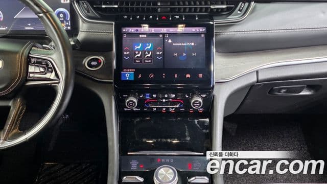 Jeep Grand Cherokee 2021 — Şəkil 14/20