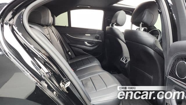 Mercedes-Benz E-Class 2020 — Şəkil 11/20