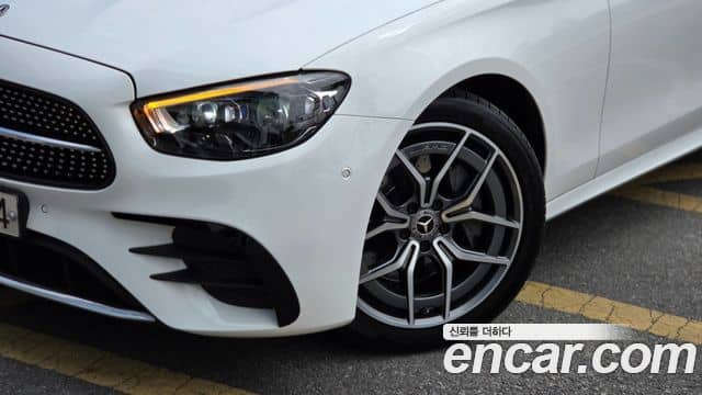 Mercedes-Benz E-Class, 2022