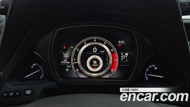 Lexus LS500 2018 — ფოტო 8/20